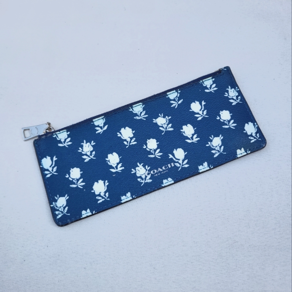 COACH Slim Leather Zipper Wallet Blue White Roses Floral